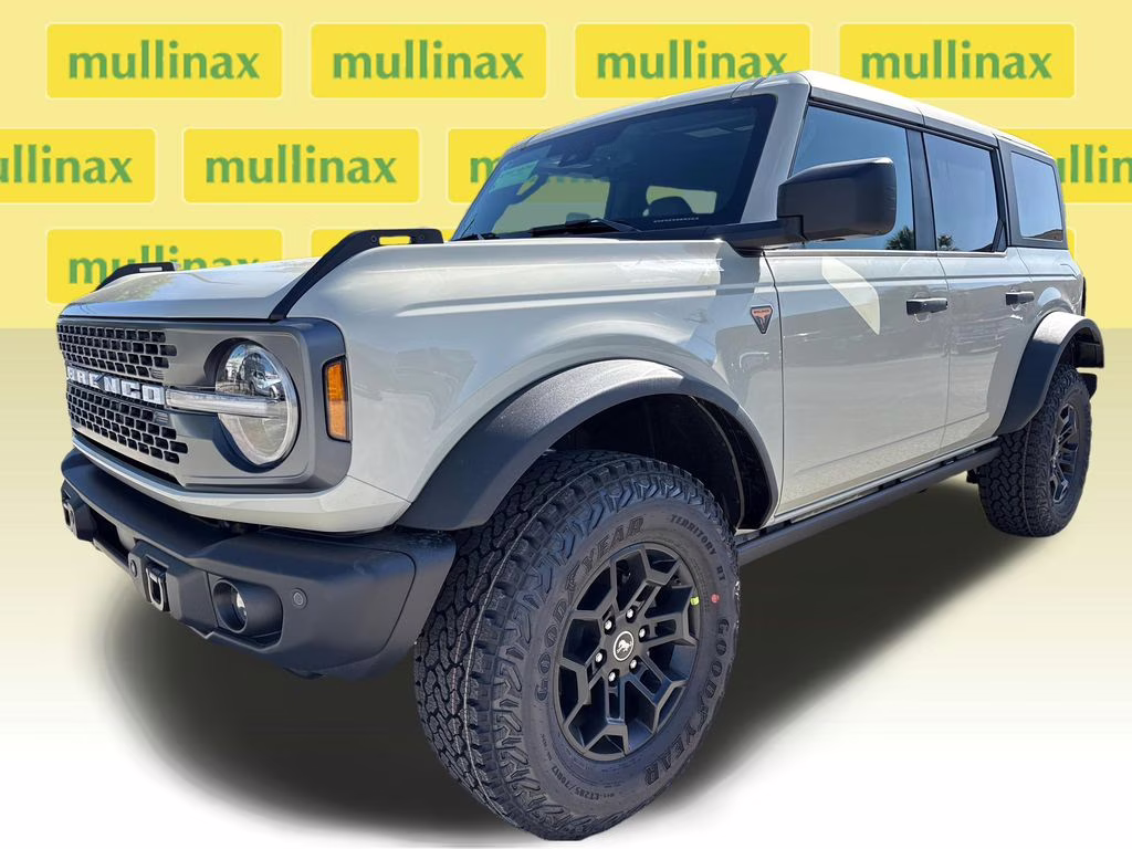 2026 Desert Sand Ford Bronco Badlands 4X4 SUV