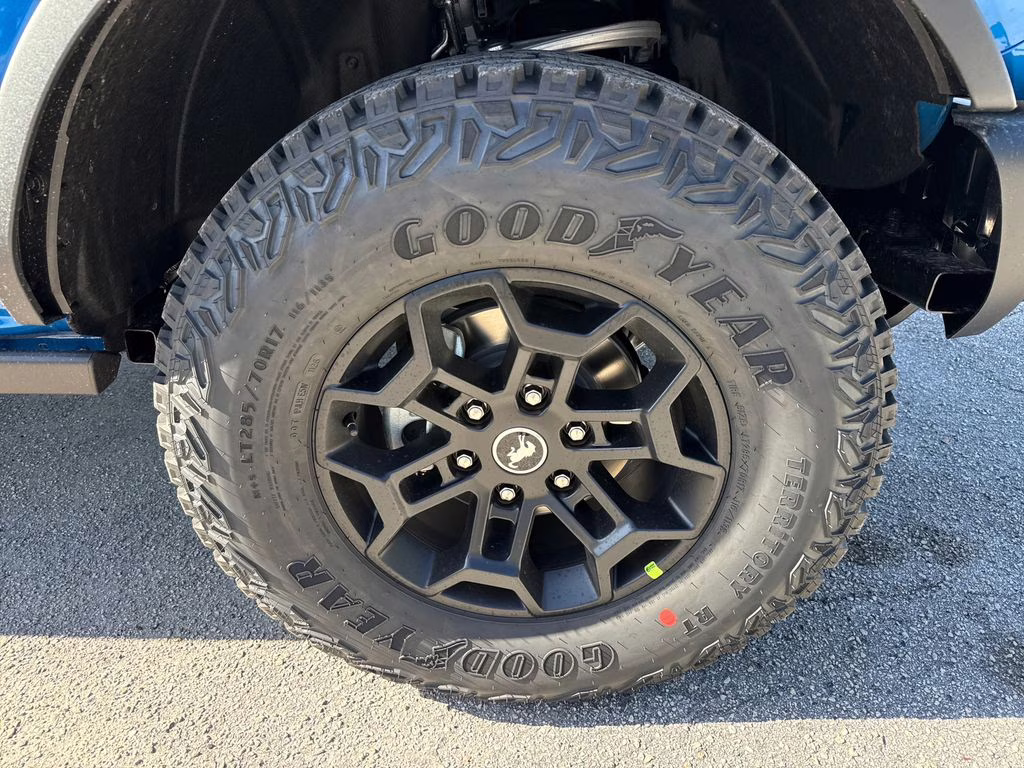 2026 Velocity Blue Metallic Ford Bronco Badlands 4X4 SUV