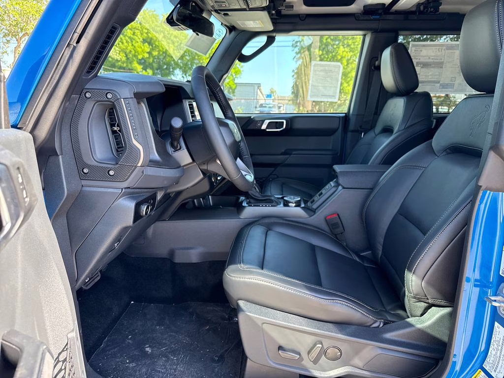 2026 Velocity Blue Metallic Ford Bronco Badlands 4X4 SUV