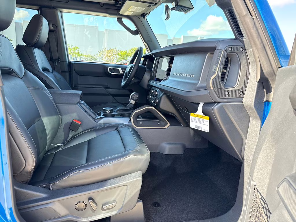 2026 Velocity Blue Metallic Ford Bronco Badlands 4X4 SUV