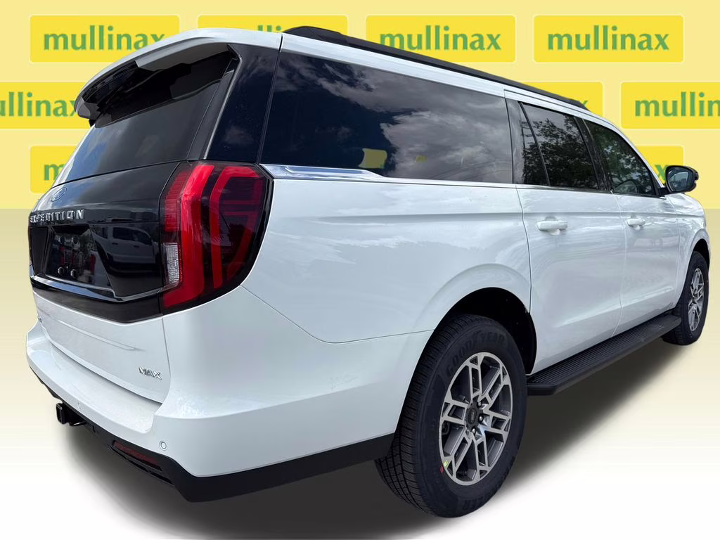 2026 Star White Metallic Tri-Coat Ford Expedition Max Active RWD SUV