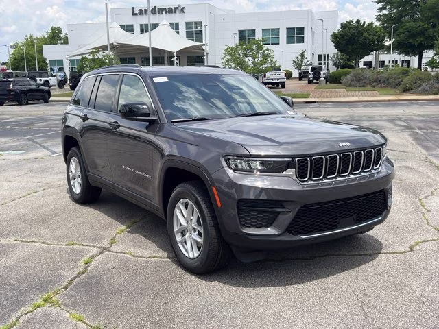 2026 Baltic Gray Metallic Clearcoat Jeep Grand Cherokee Laredo X RWD SUV