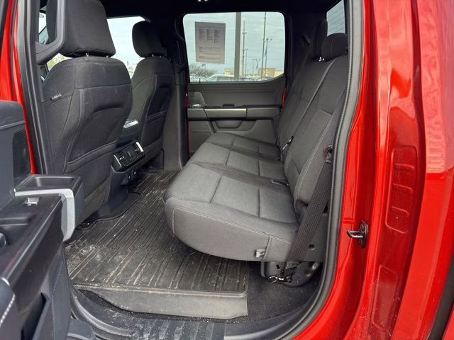 2023 Hot Pepper Red Metallic Tinted Clearcoat Ford F-150 XLT 4X4 Truck