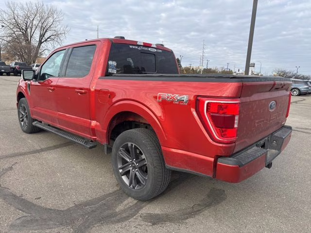2023 Hot Pepper Red Metallic Tinted Clearcoat Ford F-150 XLT 4X4 Truck