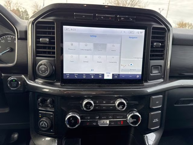 2023 Hot Pepper Red Metallic Tinted Clearcoat Ford F-150 XLT 4X4 Truck