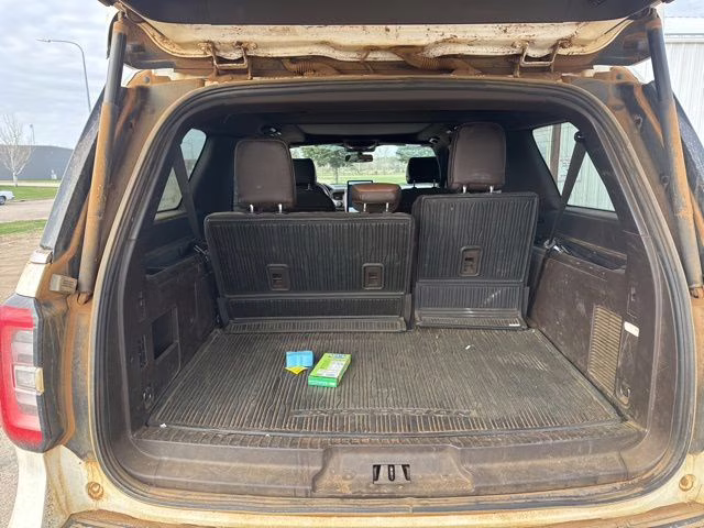 2024 White Metallic Ford Expedition Max King Ranch 4X4 SUV