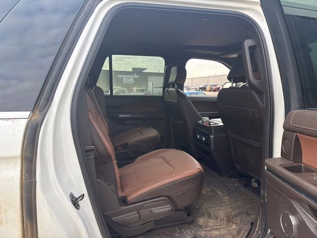 2024 White Metallic Ford Expedition Max King Ranch 4X4 SUV