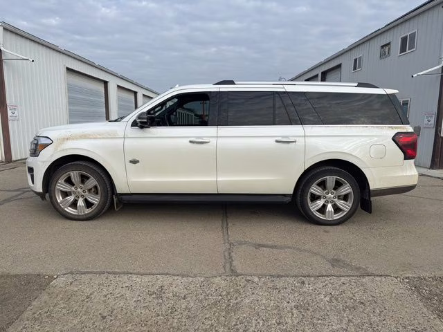 2024 White Metallic Ford Expedition Max King Ranch 4X4 SUV