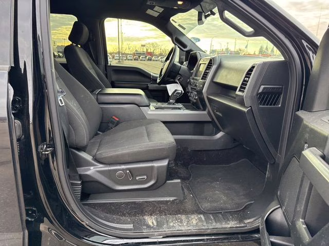 2018 Shadow Black Ford F-150 XLT 4X4 Truck