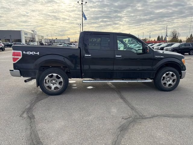 2010 Black Ford F-150 XLT 4X4 Truck