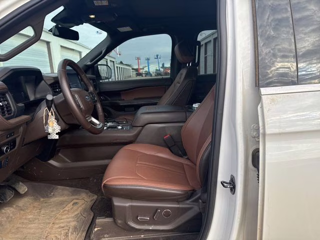 2024 White Metallic Ford Expedition Max King Ranch 4X4 SUV