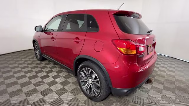 2016 Rally Red Metallic Mitsubishi Outlander Sport 2.0 ES 4X4 SUV