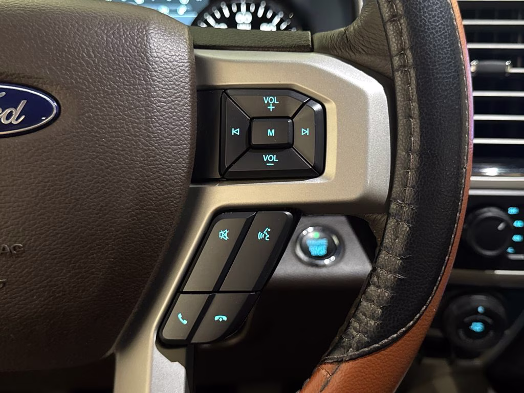 2020 Star White Metallic Tri-Coat Ford F-150 King Ranch 4X4 Truck