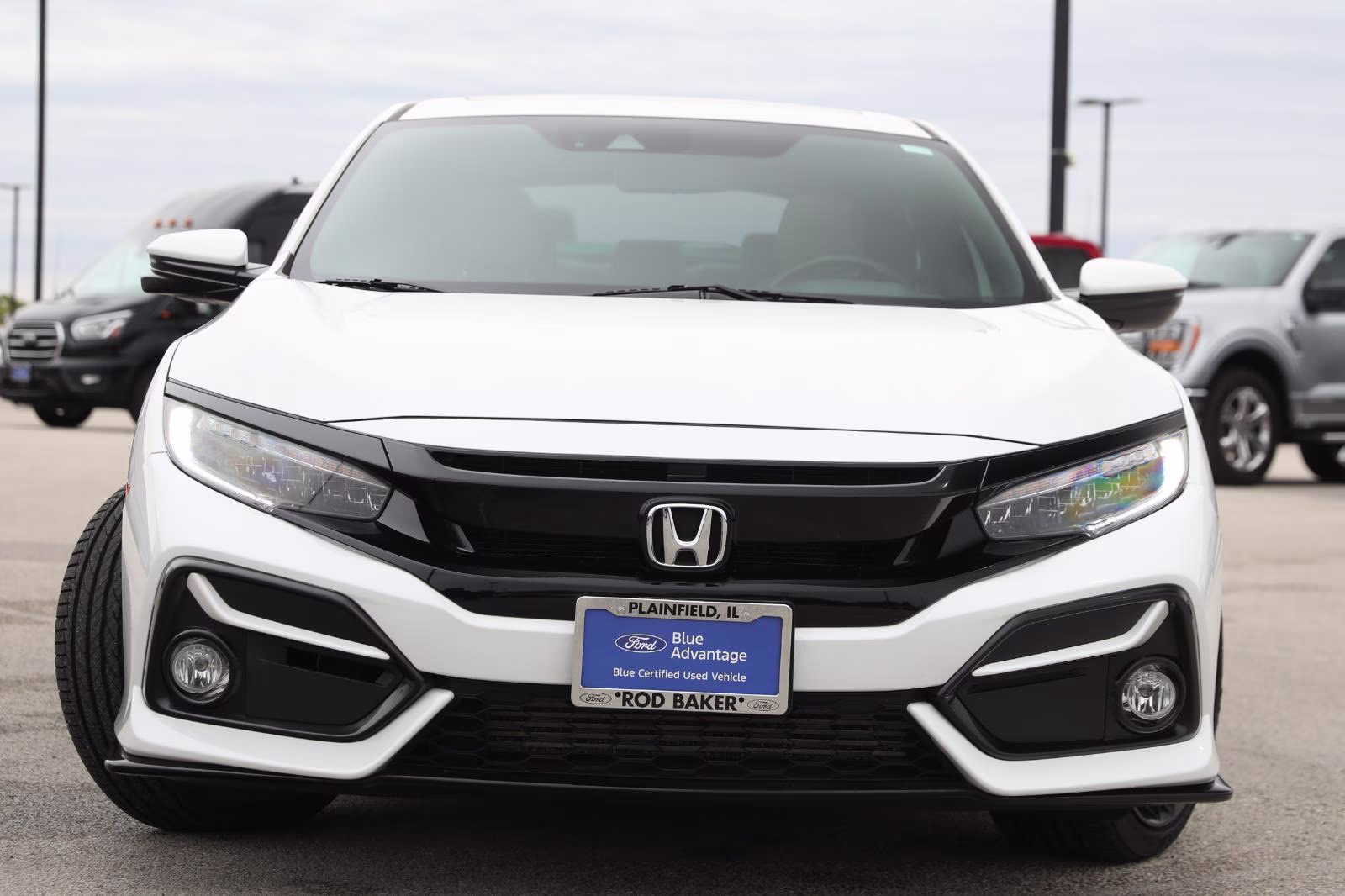 2020 Platinum White Pearl Honda Civic Hatchback SPORT TOURING FWD 5DR HB SPORT TOUR CV