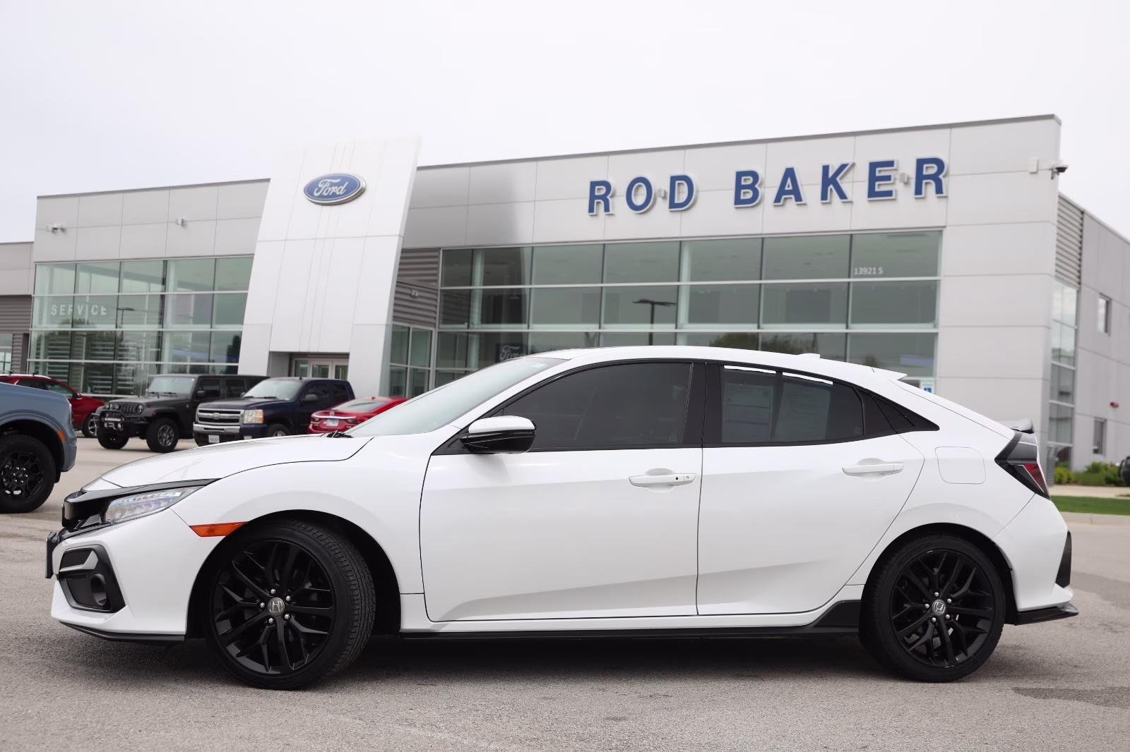 2020 Platinum White Pearl Honda Civic Hatchback SPORT TOURING FWD 5DR HB SPORT TOUR CV