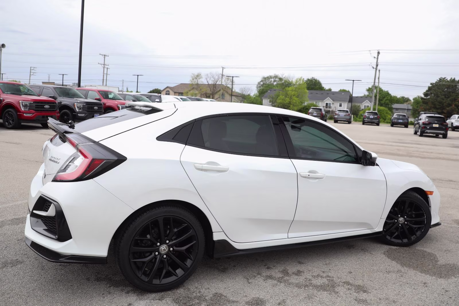 2020 Platinum White Pearl Honda Civic Hatchback SPORT TOURING FWD 5DR HB SPORT TOUR CV