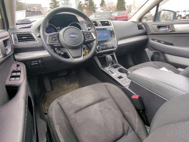 2018 Ice Silver Metallic Subaru Outback 2.5i Premium AWD SUV