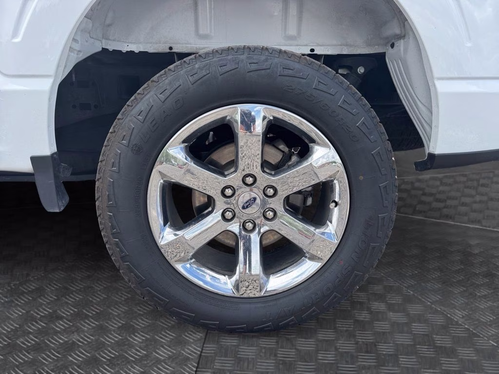 2023 Oxford White Ford F-150 XLT 4X4 Truck