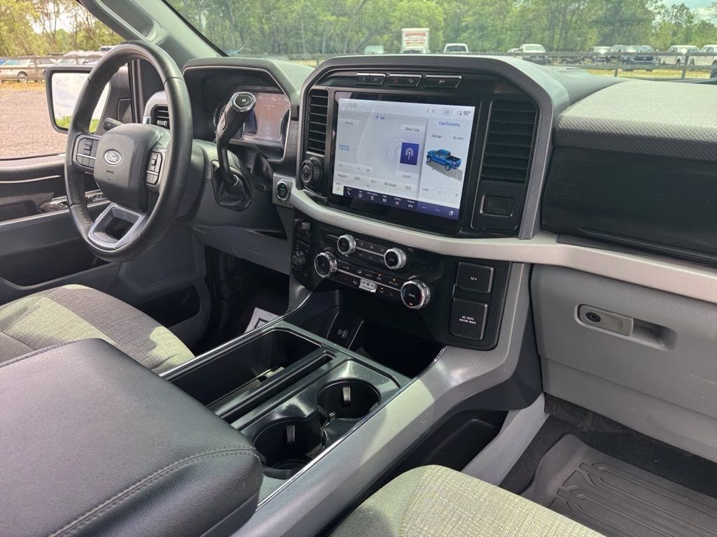 2023 Oxford White Ford F-150 XLT 4X4 Truck