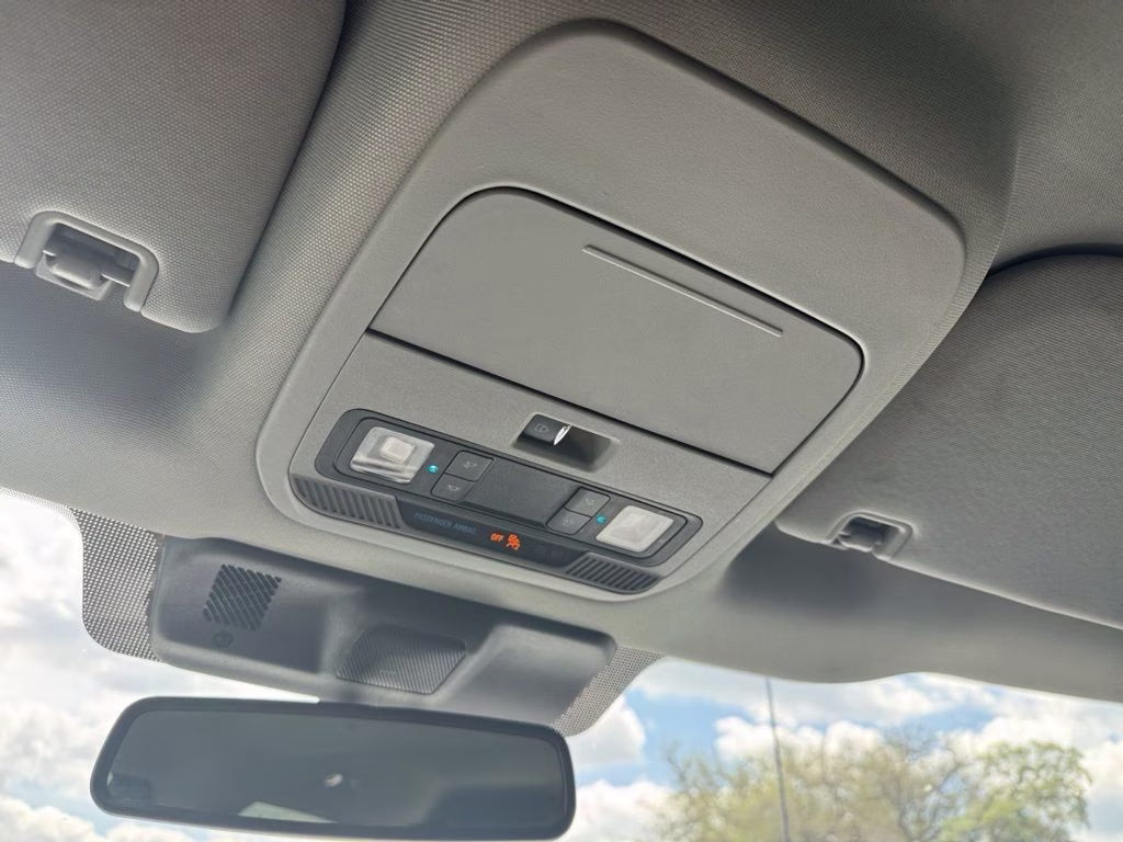 2023 Oxford White Ford F-150 XLT 4X4 Truck