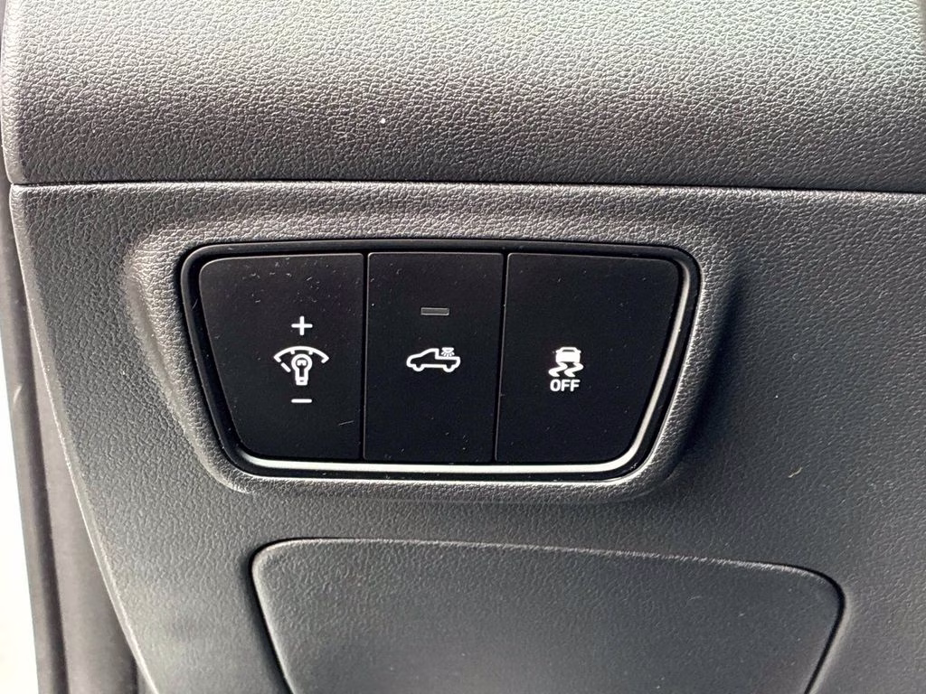 2022 Ice White Hyundai Santa Cruz SEL AWD Truck