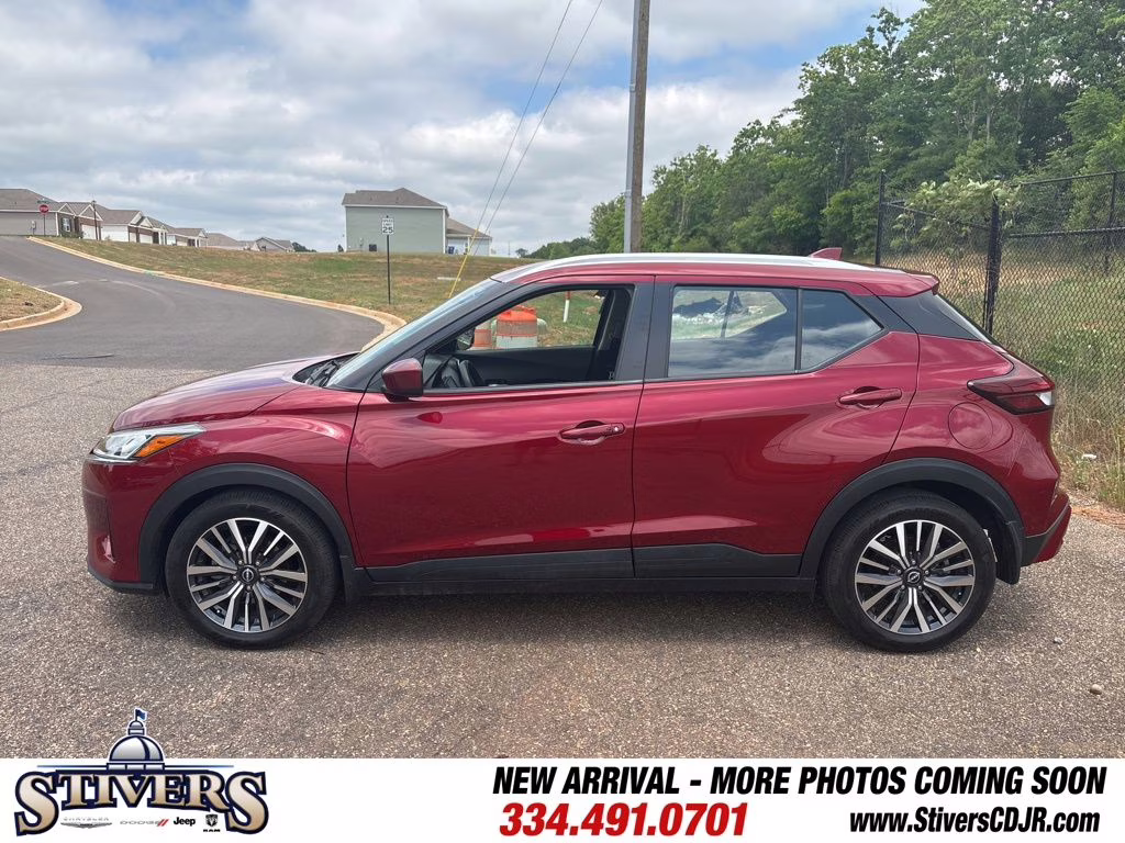 2023 Scarlet Ember Tintcoat Nissan Kicks SV FWD SUV