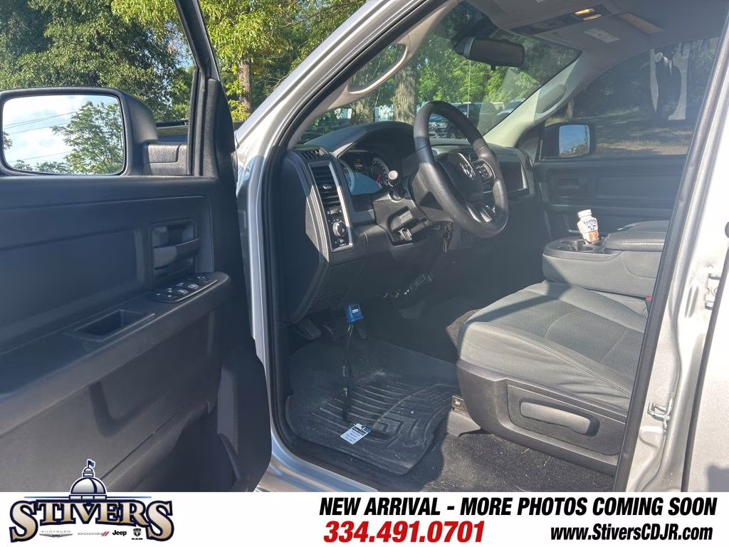 2014 Bright Silver Metallic Clearcoat Ram 1500 Express 4X4 Truck