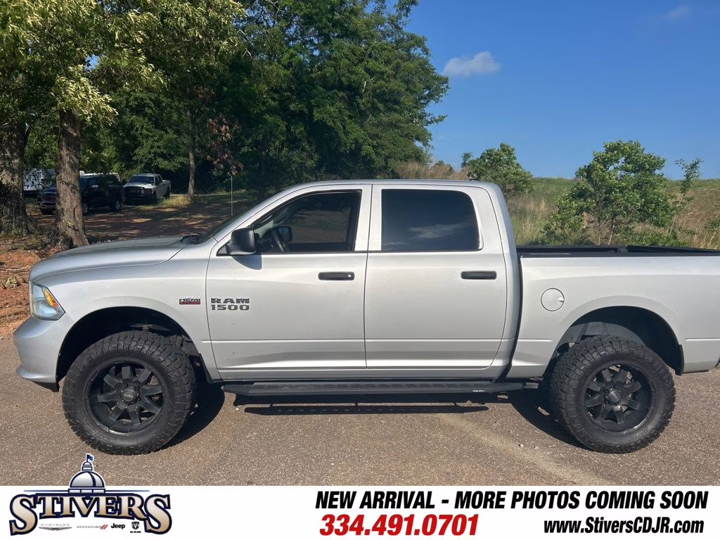 2014 Bright Silver Metallic Clearcoat Ram 1500 Express 4X4 Truck
