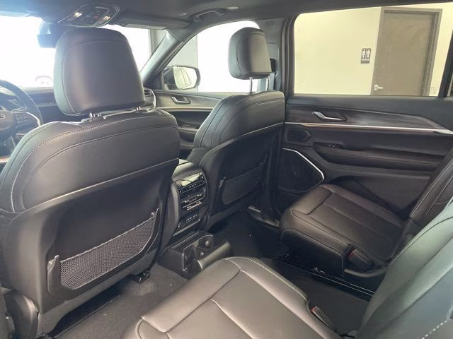 2026 Bright White Clearcoat Jeep Grand Cherokee L Limited 4X4 SUV