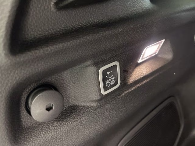 2026 Bright White Clearcoat Jeep Grand Cherokee L Limited 4X4 SUV