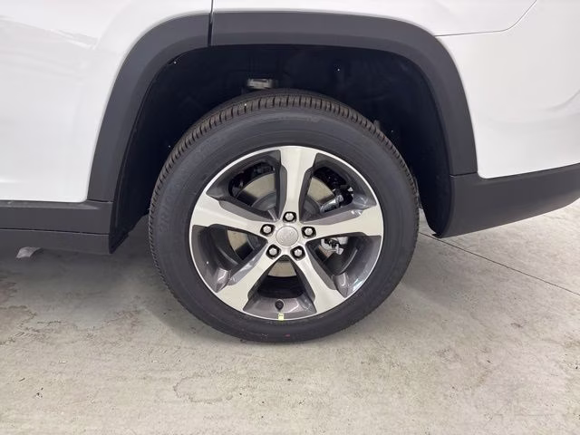 2026 Bright White Clearcoat Jeep Grand Cherokee L Limited 4X4 SUV