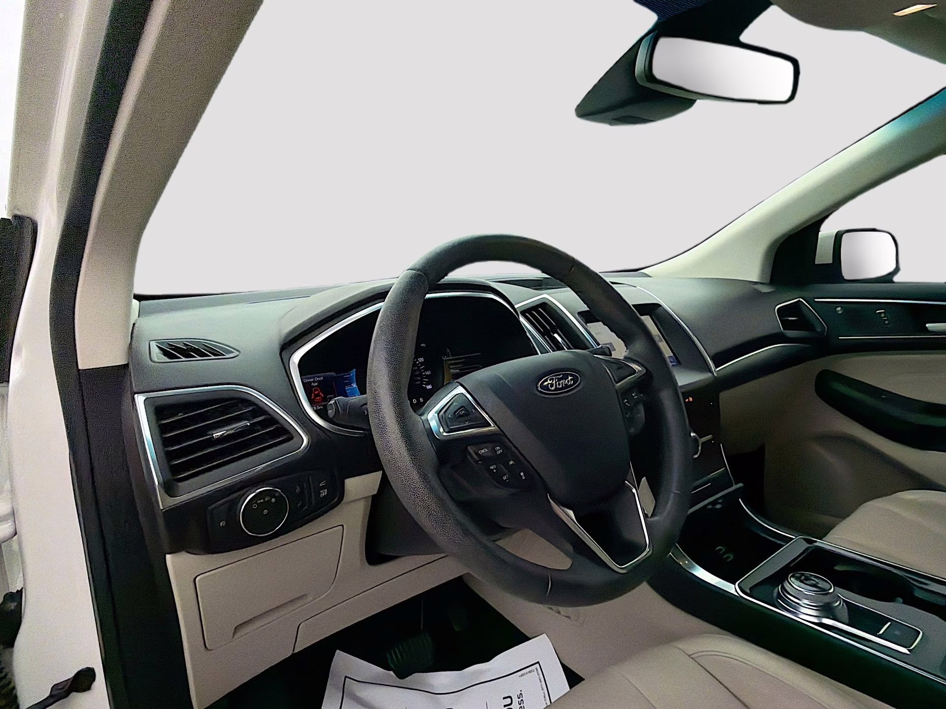 2020 Star White Metallic Tri-Coat Ford Edge Titanium FWD SUV