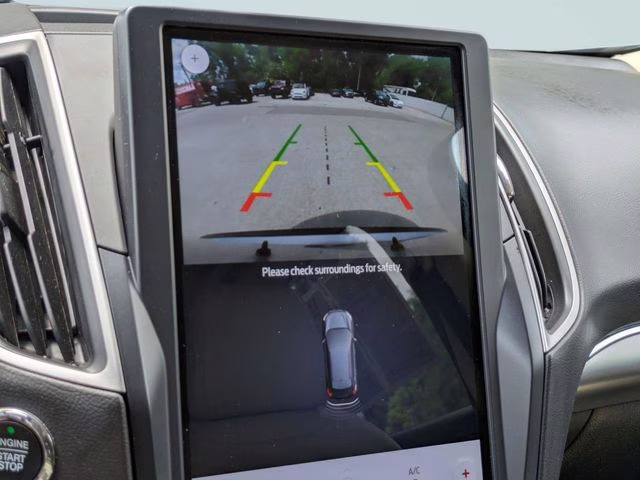 2022 Silver Metallic Ford Edge SEL AWD SUV