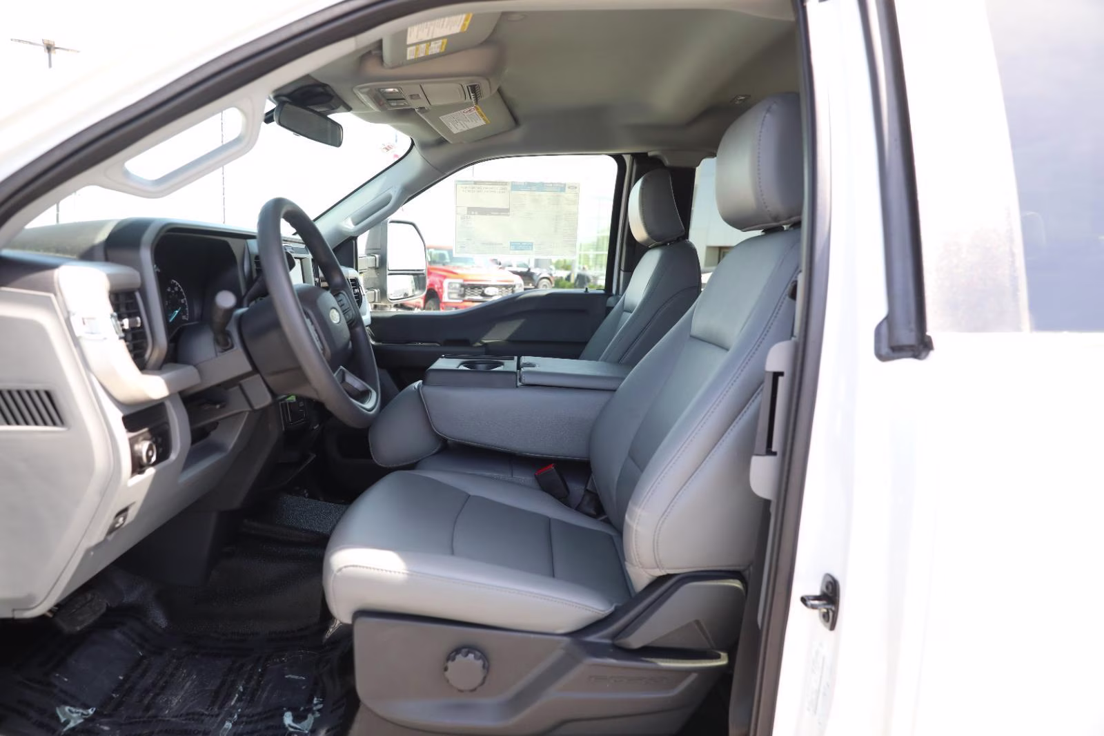 2026 Oxford White Ford Super Duty F-450 DRW XL RWD Truck
