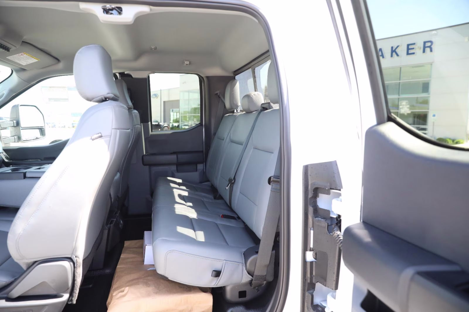 2026 Oxford White Ford Super Duty F-450 DRW XL RWD Truck