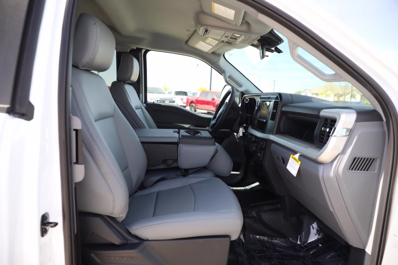 2026 Oxford White Ford Super Duty F-450 DRW XL RWD Truck