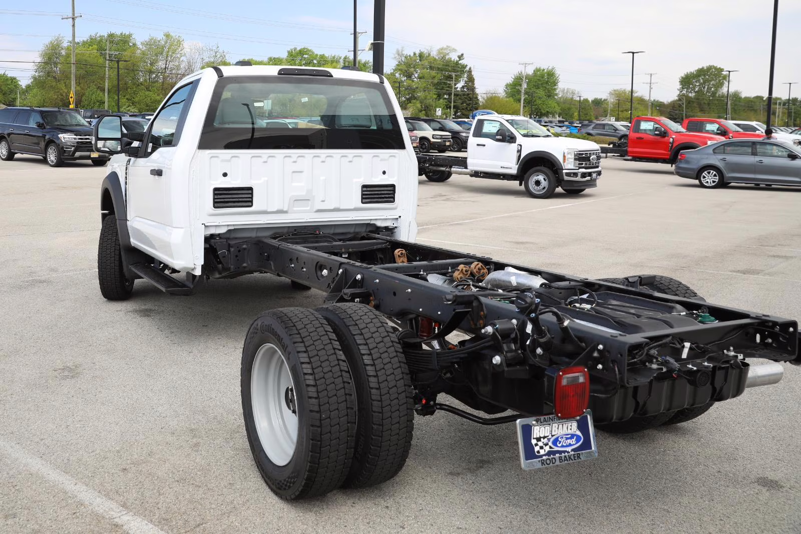 2026 Oxford White Ford Super Duty F-450 DRW XL 4X4 Truck