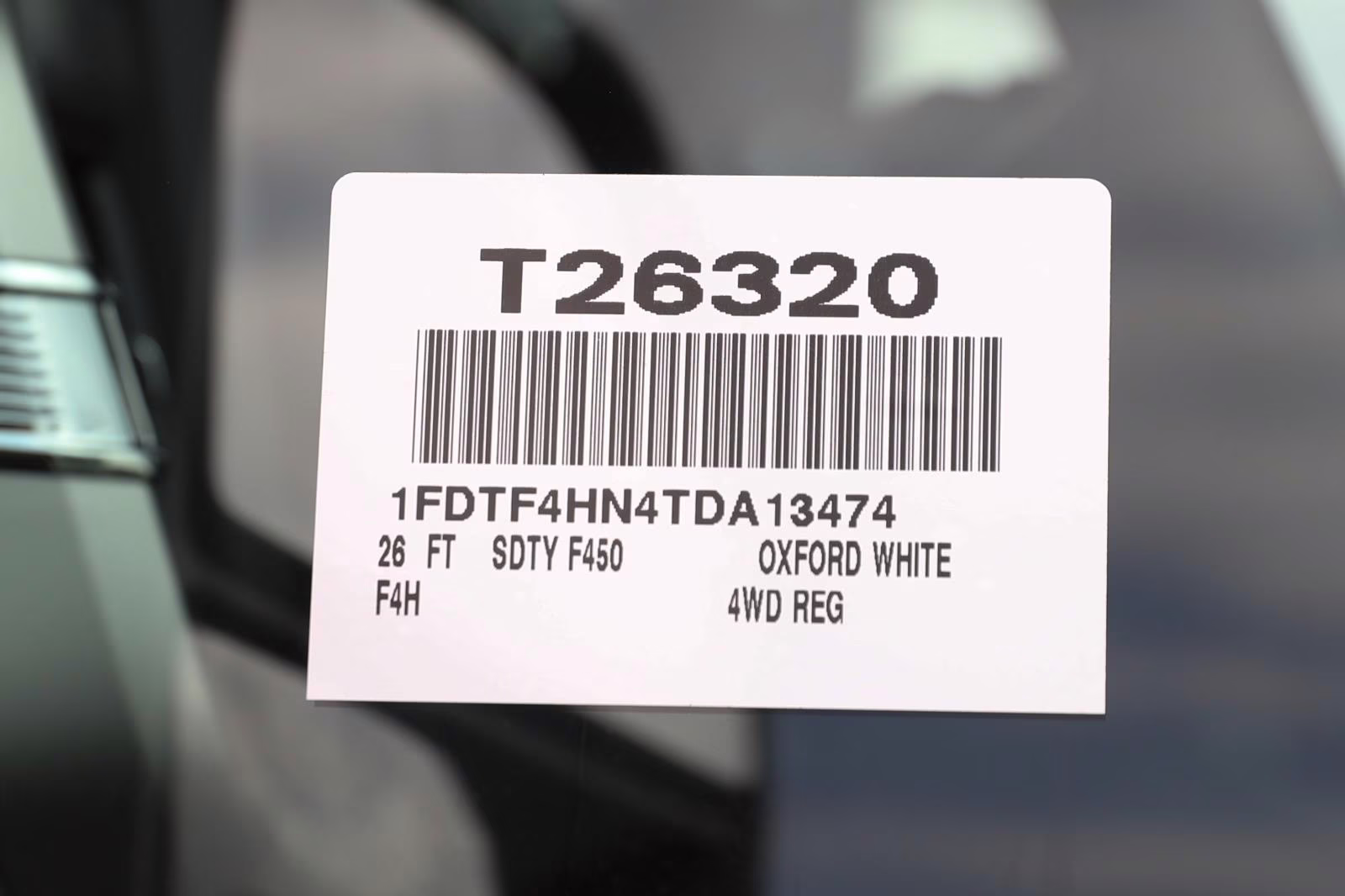 2026 Oxford White Ford Super Duty F-450 DRW XL 4X4 Truck