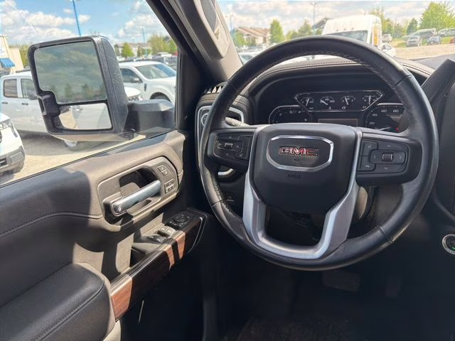 2022 Summit White GMC Sierra 2500HD SLT 4X4 Truck