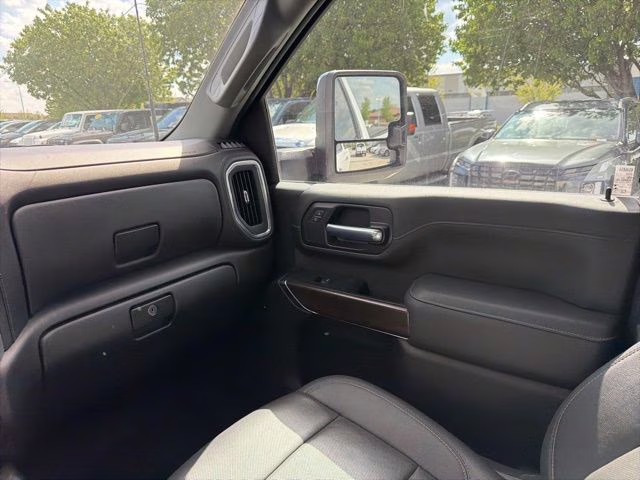 2022 Summit White GMC Sierra 2500HD SLT 4X4 Truck