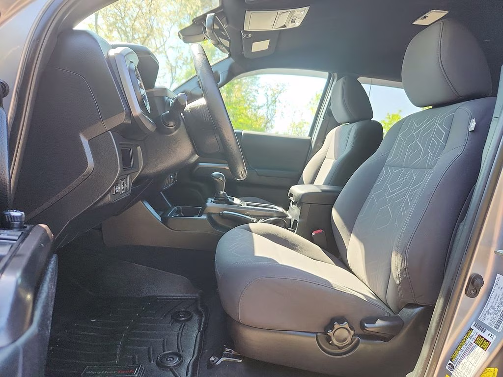 2018 Silver Sky Metallic Toyota Tacoma TRD Sport 4X4 Truck