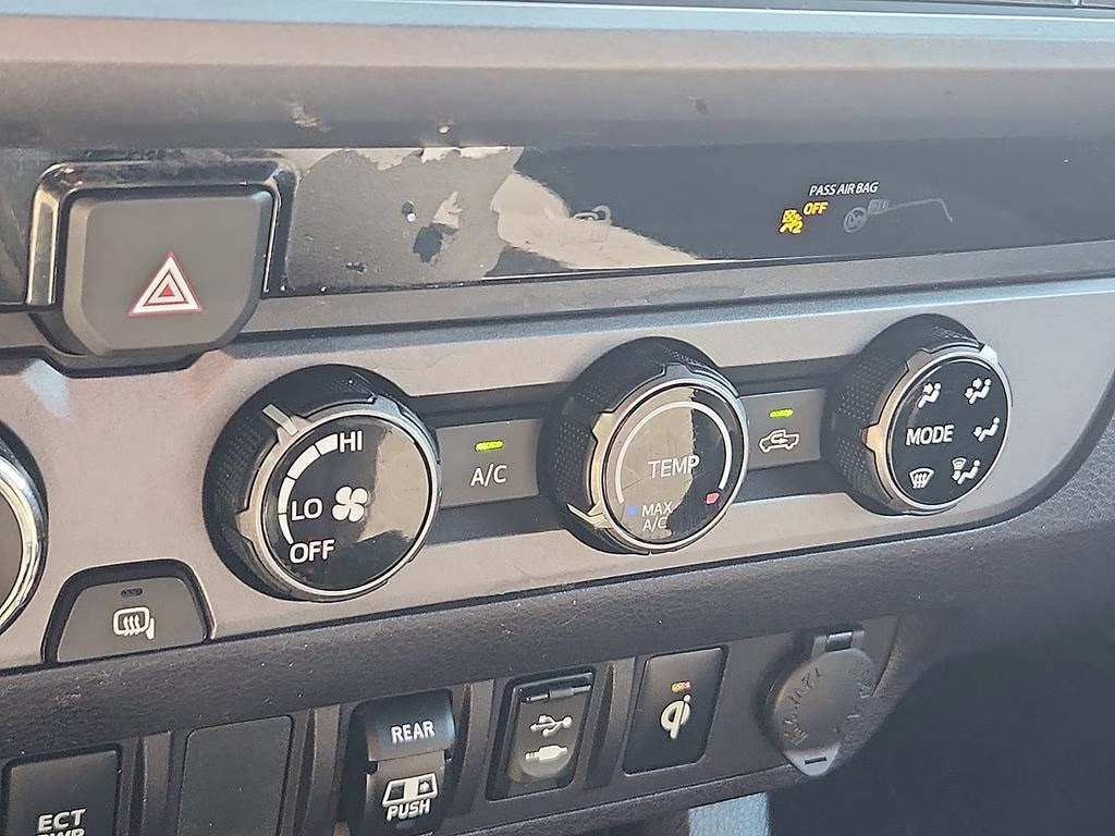 2018 Silver Sky Metallic Toyota Tacoma TRD Sport 4X4 Truck