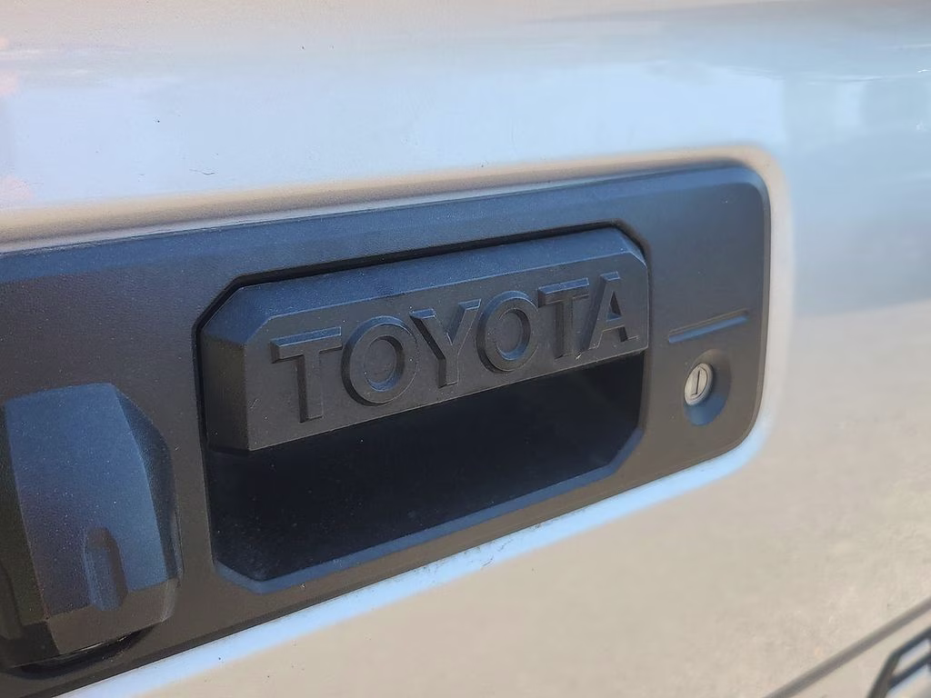 2018 Silver Sky Metallic Toyota Tacoma TRD Sport 4X4 Truck