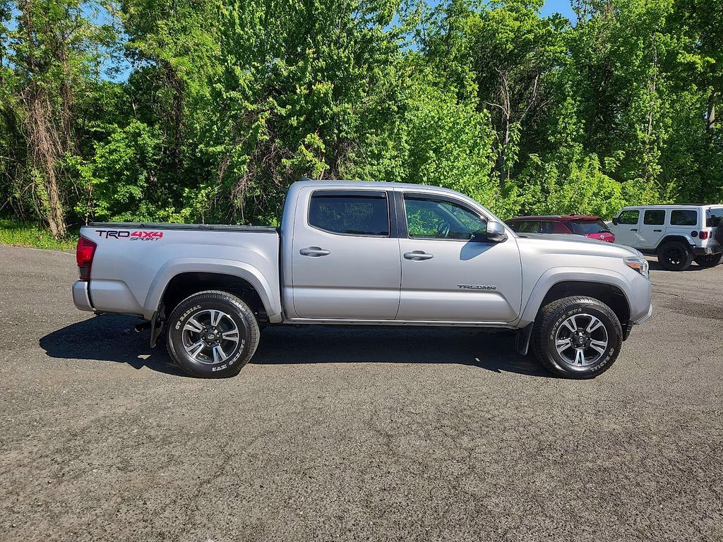 2018 Silver Sky Metallic Toyota Tacoma TRD Sport 4X4 Truck