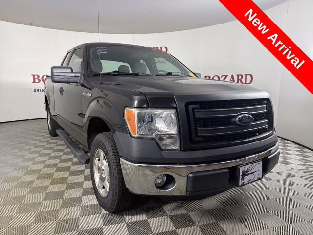 2013 Tuxedo Black Metallic Ford F-150 XL RWD Truck