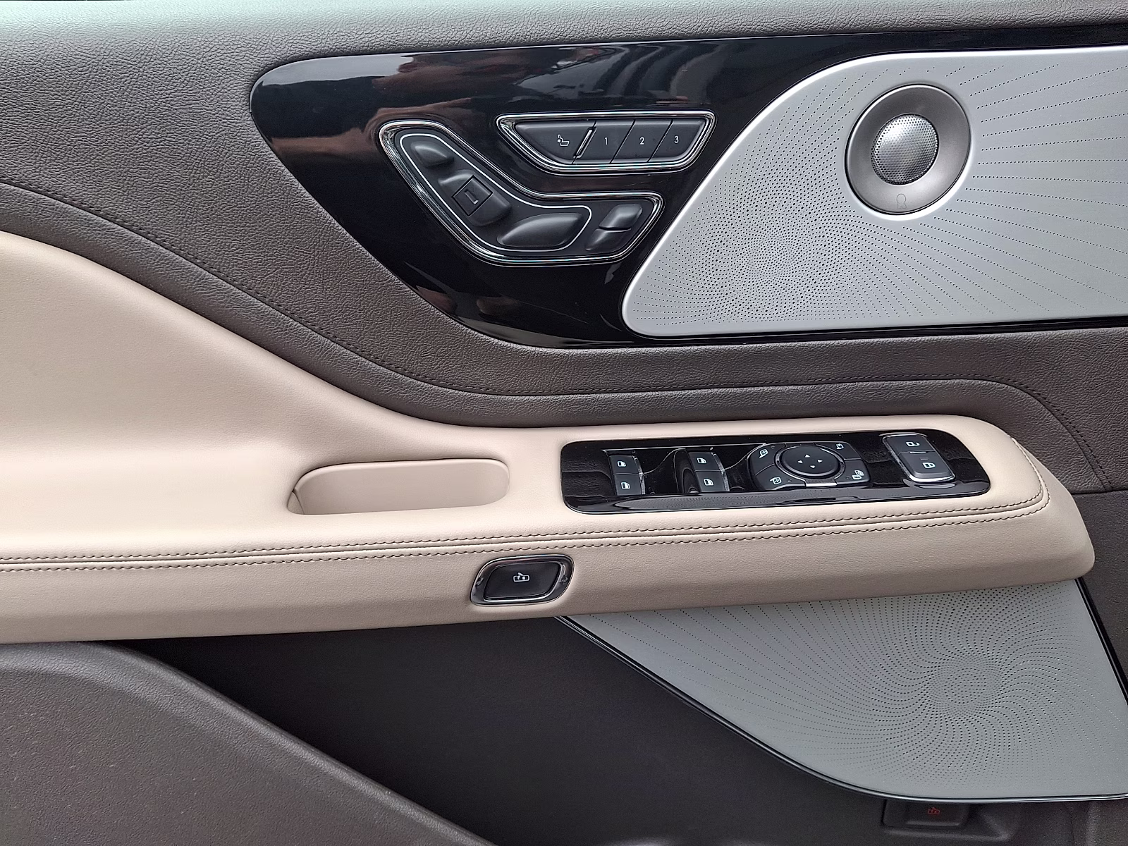 2024 Diamond Red Metallic Tinted Clearcoat - C9 Lincoln Aviator Reserve AWD