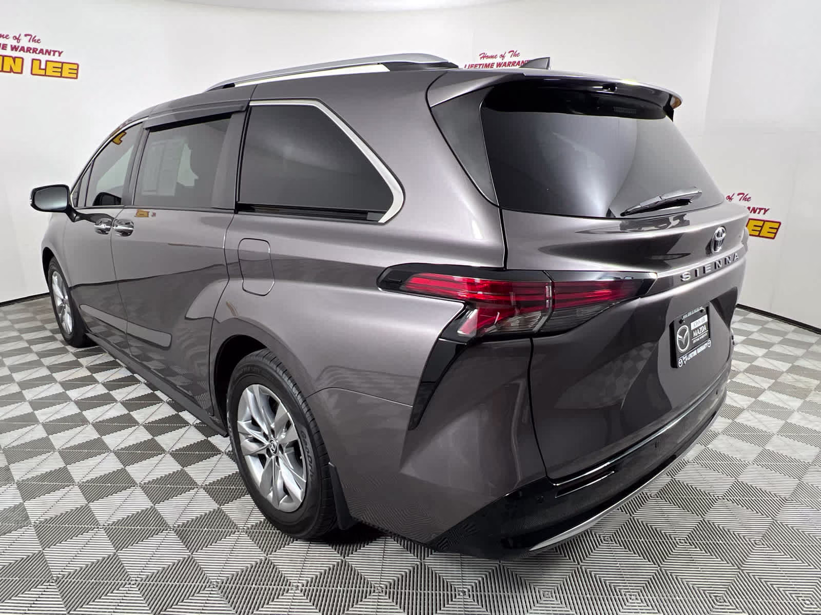 2022 Predawn Gray Mica Toyota Sienna Limited FWD Van