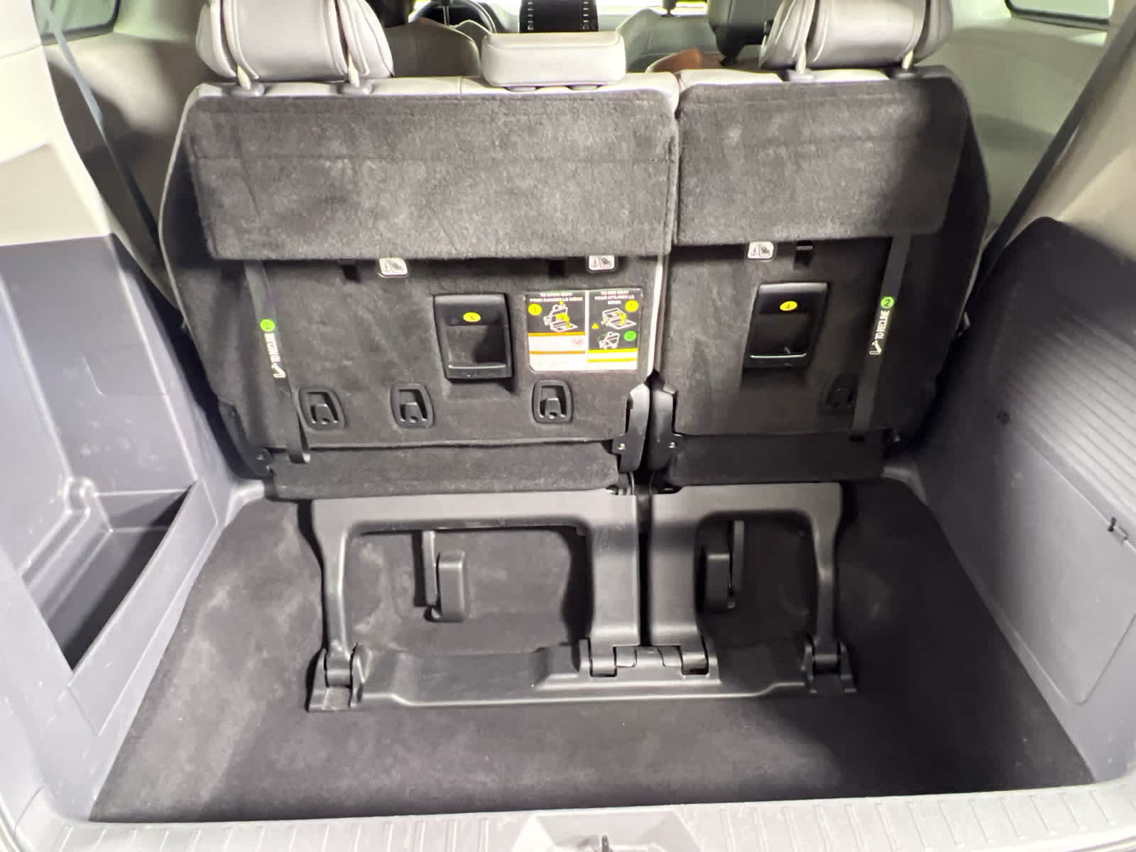 2022 Predawn Gray Mica Toyota Sienna Limited FWD Van