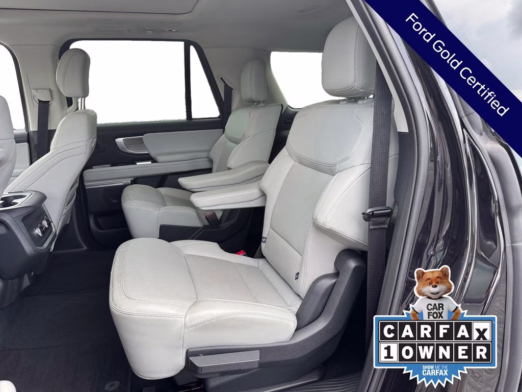 2025 Black Metallic Ford Expedition Max Platinum 4X4 SUV