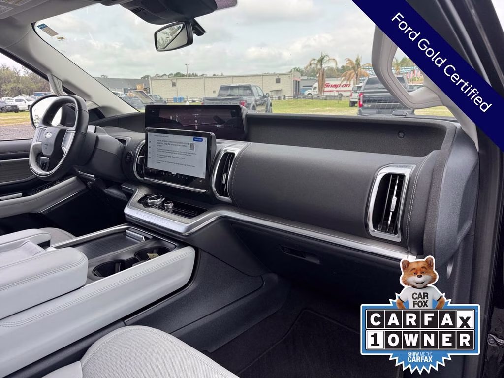 2025 Black Metallic Ford Expedition Max Platinum 4X4 SUV